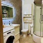 Family アパート *